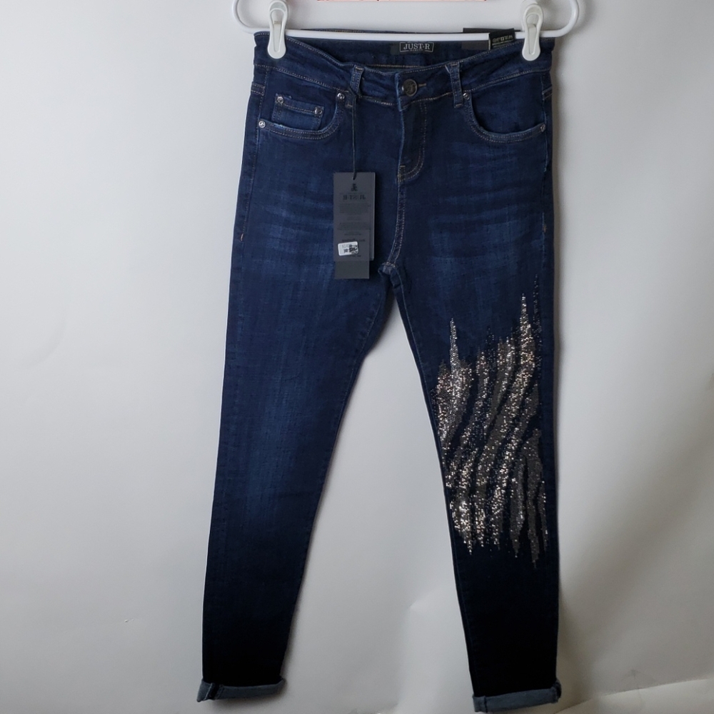 Jeans embossed with rhinestones